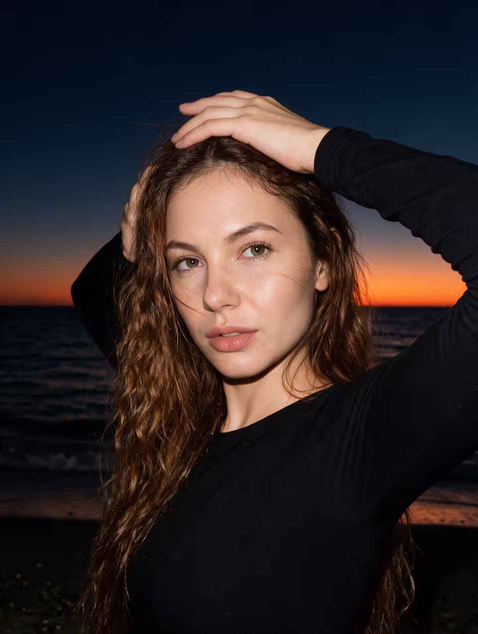 Сияние у тёмной воды